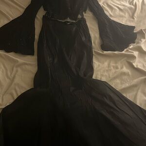 Elegant Black Gown with Flared Sleeves